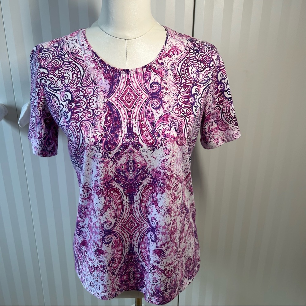 TanJay petite pink purple white paisley pattern tee Size S